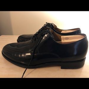 Men's Air Carter Split-Toe Oxford Shoe